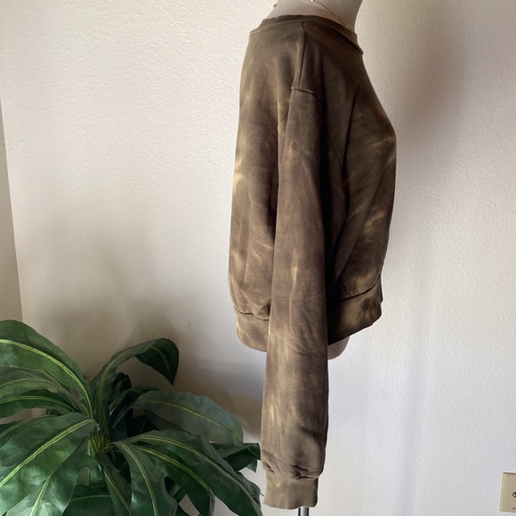Olive Tie Dye Crop Sweatshirt Large New! - Picture 6 of 14